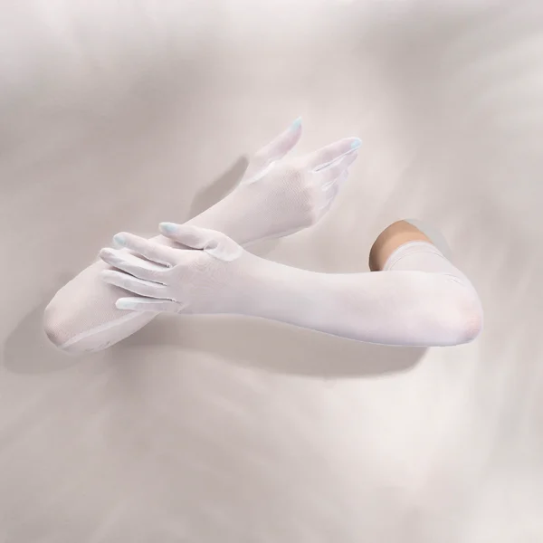 Guantes Garland Blancos: Elegancia y Sutileza